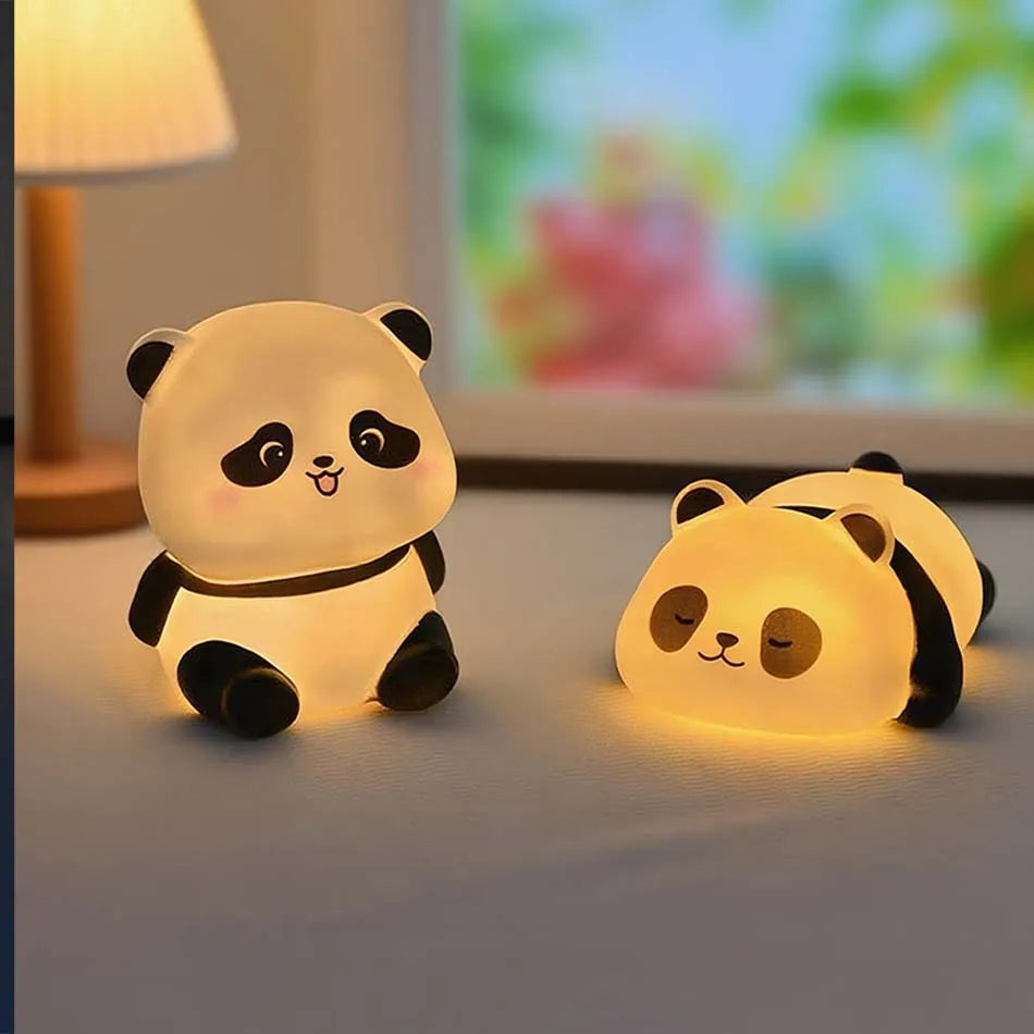 Veilleuse LED Panda Mignon – Lampe de Chevet Enfant en PVC | Décor Nurserie