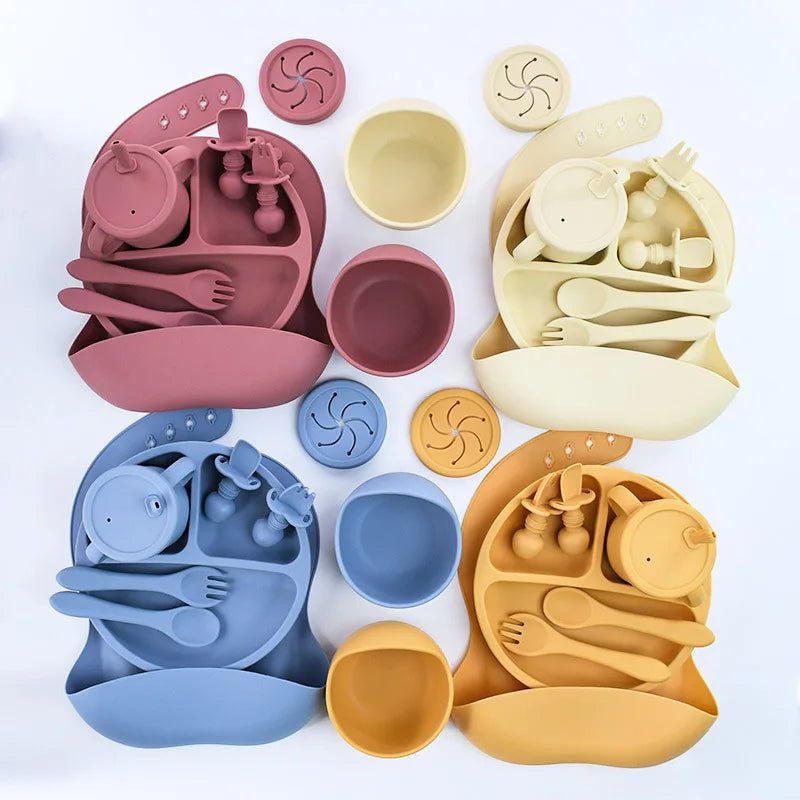 Set de Vaisselle en Silicone Sans BPA pour Bébé – 6, 7 ou 9 Pièces