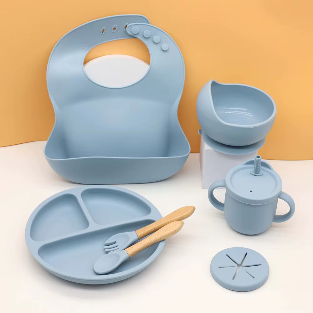 Ensemble Vaisselle Silicone Bébé 7 Pièces – Bavoir, Bol Ventouse, Tasse & Couverts