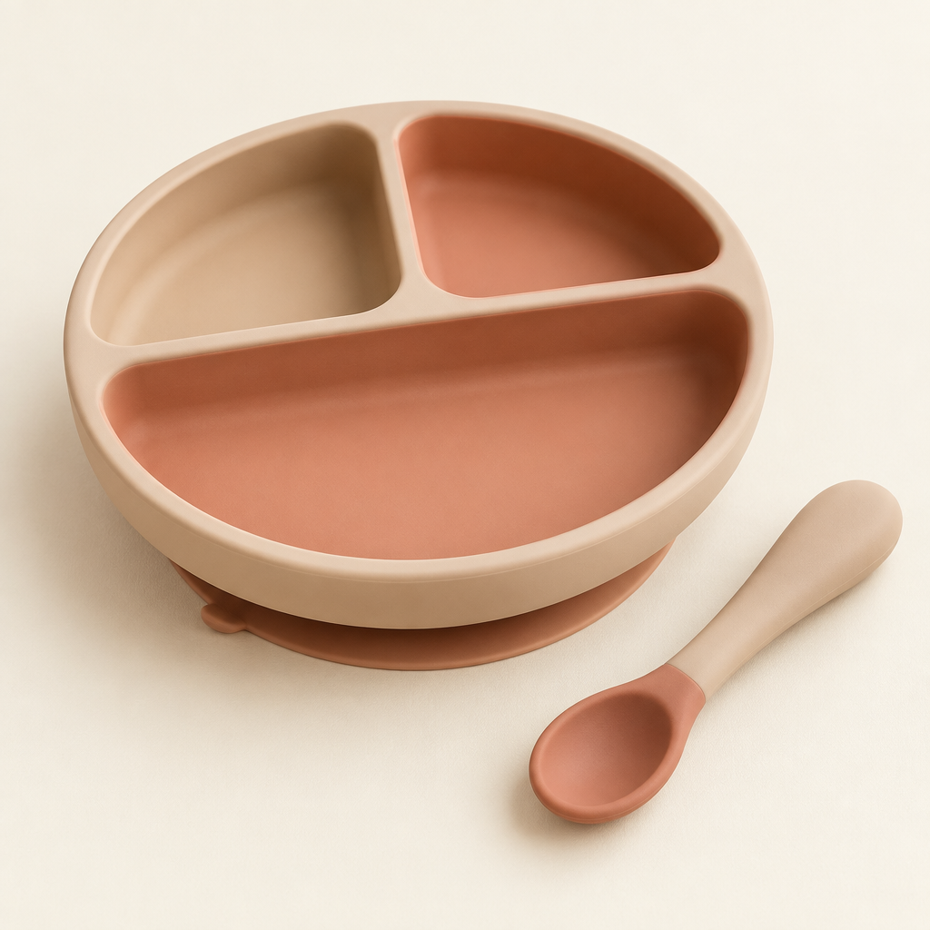 Gros plan professionnel de l’ensemble repas en silicone