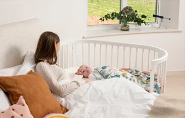 Lit Bébé Ovale Oasis Boori – Multifonctionnel 3 en 1, Bois Massif, Roulettes, 0-12 Ans