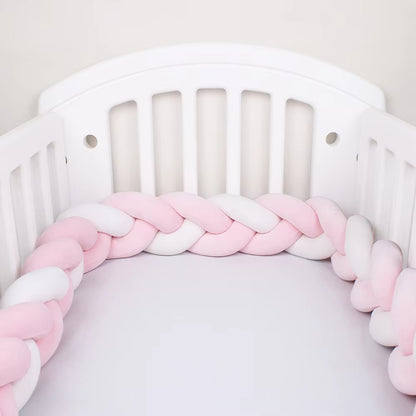tresse de lit bébé agréable